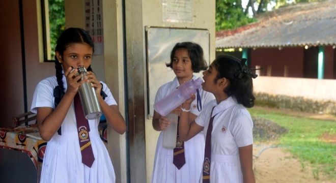 通訊丨讓當?shù)匕傩蘸壬稀胺判乃薄袊茖W家的31次斯里蘭卡之行